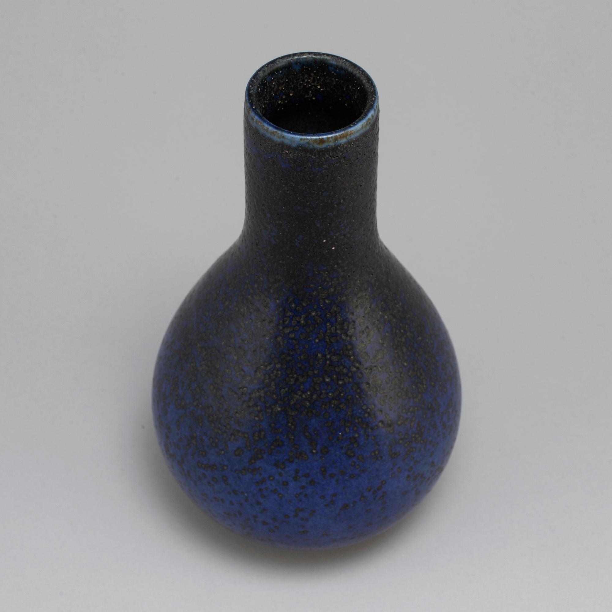 CARL-HARRY STÅLHANE, a unique stoneware vase, Rörstrand 1966.