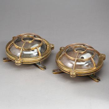 SKEPPSBELYSNING, ett par, 1900-talets första hälft.