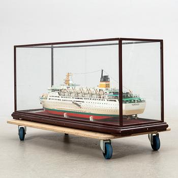 Model boat "MF Kambuna" 1984 Jos L Meyer.