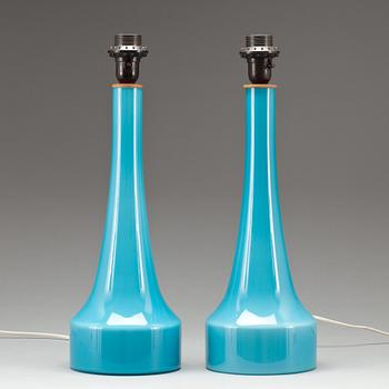 BORDSLAMPOR, ett par, glas, Holmegaard.