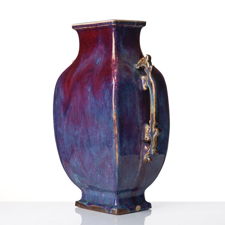 A large flambé glazed vase, Qing dynasty, 19th Century.