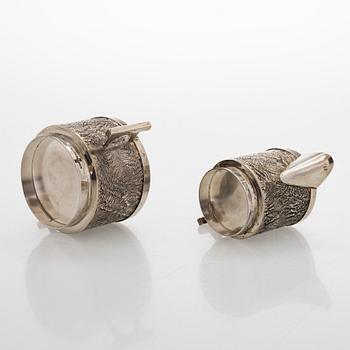Pekka Turtiainen, A parcel-gilt silver creamer and sugar bowl, Helsinki 1971.