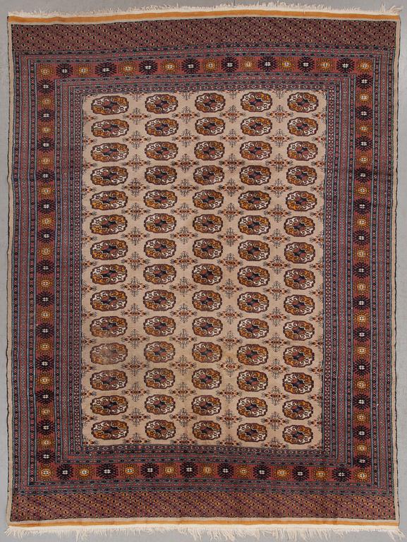 MATTA, old, Bochara, ca 290 x 214 cm.