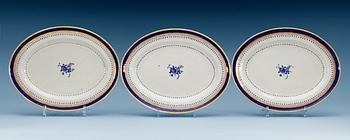 1644. A set of three dishes, Qing dynasty, Jiaqing (1796-1820).