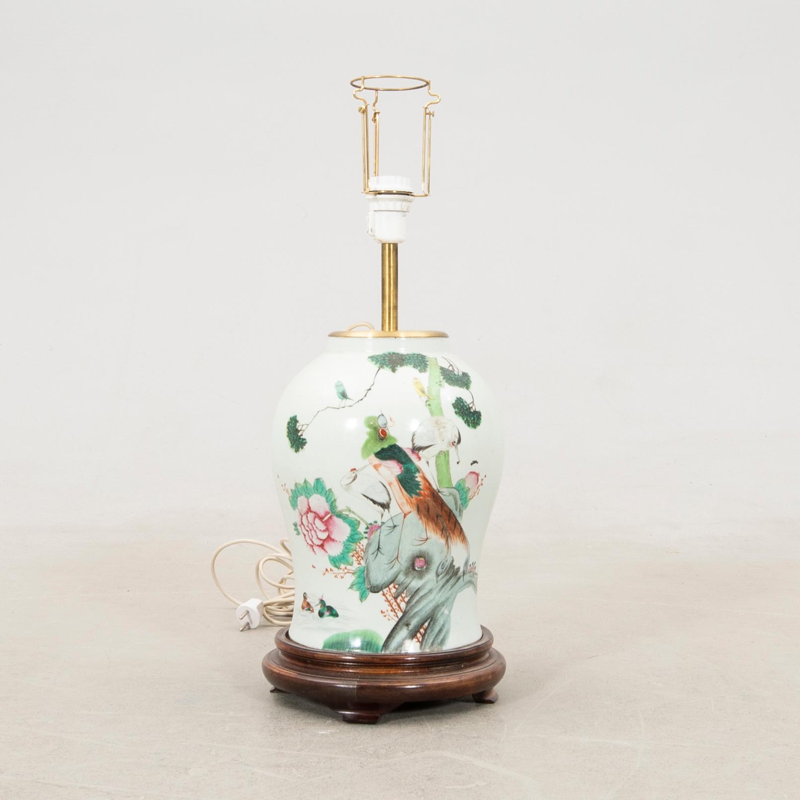 Table lamp China 19th century porcelain.