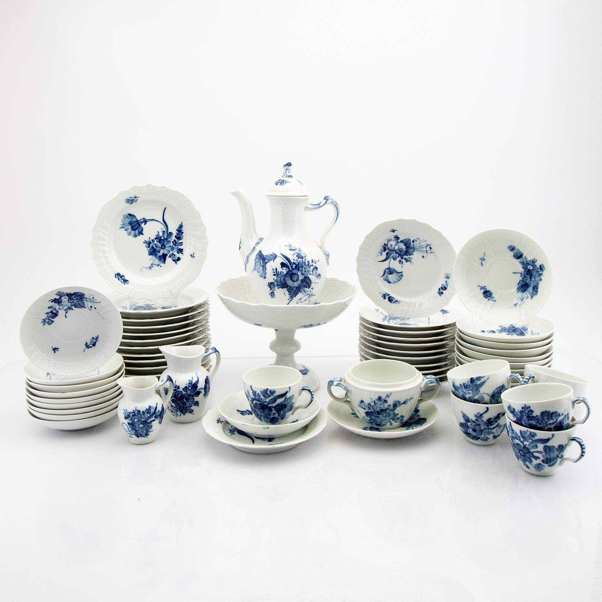 Coffee service 54 dlr "Blå Blomst" Royal Copenhagen Denmark porcelain 1953-1983.