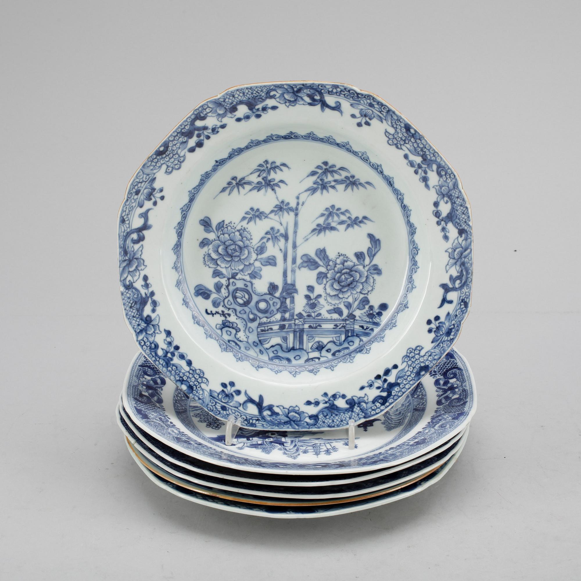TALLRIKAR, 6 st. Porslin. Qingdynastin, Qianlong (1736-95).