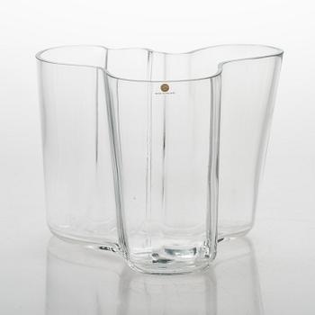 Alvar Aalto, a '3030' vase signed Alvar Aalto 3030.