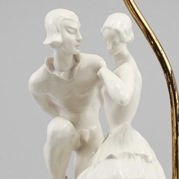 BORDSLAMPA, signerad Claire Volkhart samt daterad 1913.