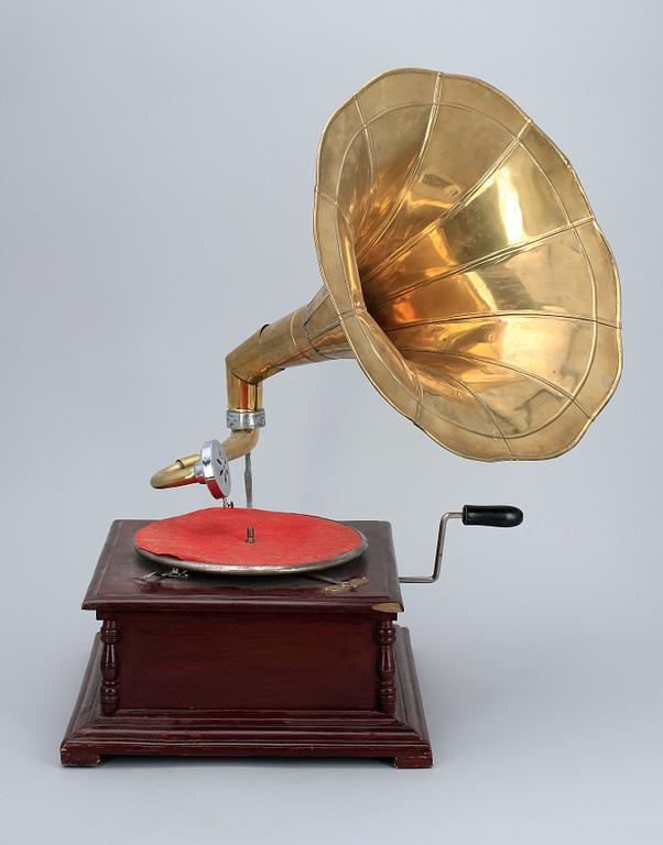 TRATTGRAMMOFON, 1800/1900-tal.