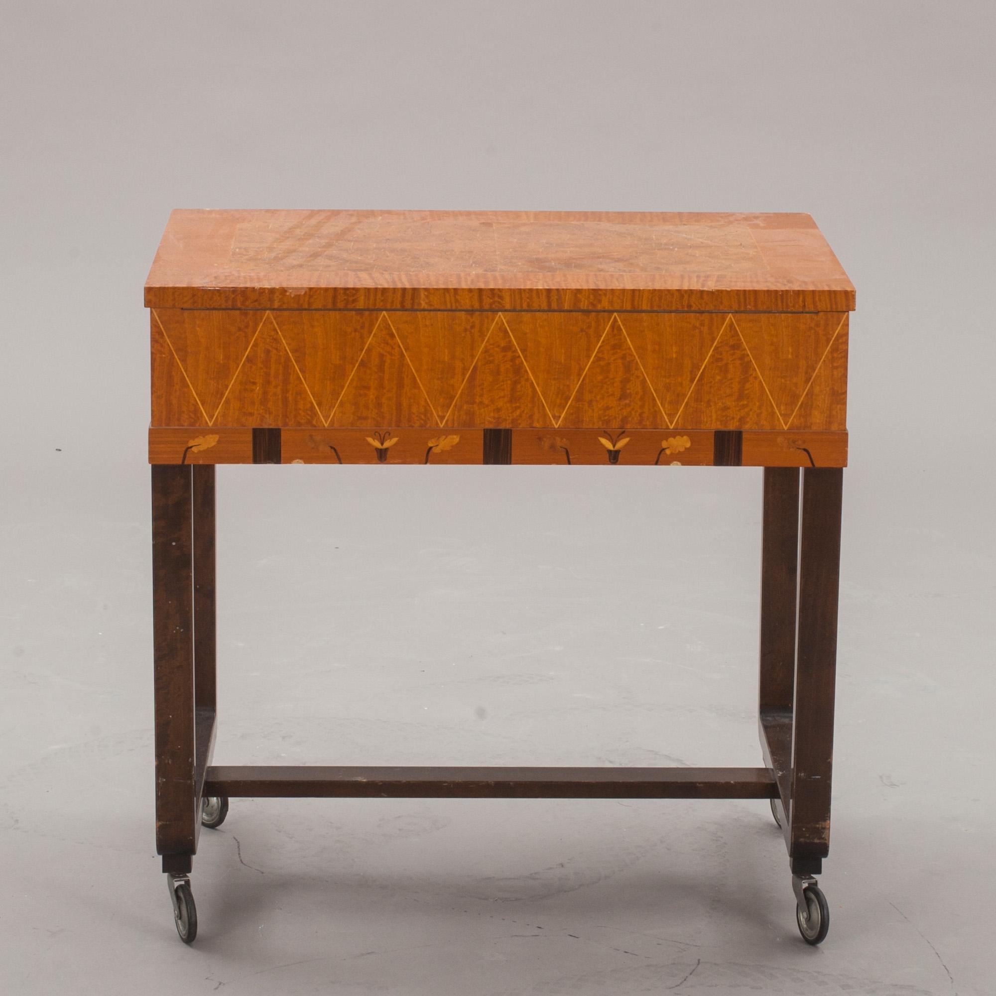 SCHATULL, 1900-talets mitt.