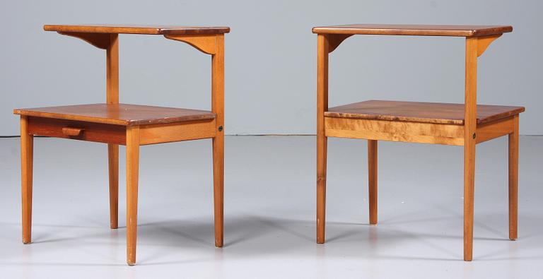 SÄNGBORD, ett par, brännstämplade för Svensk Möbelindustri, 1950-tal.