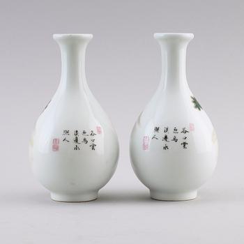 VASER, 1 par, porslin, Kina, 1900-tal.