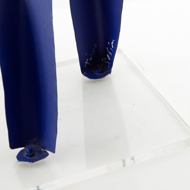 Timo Solin, Sculpture Woman with Red Hair.