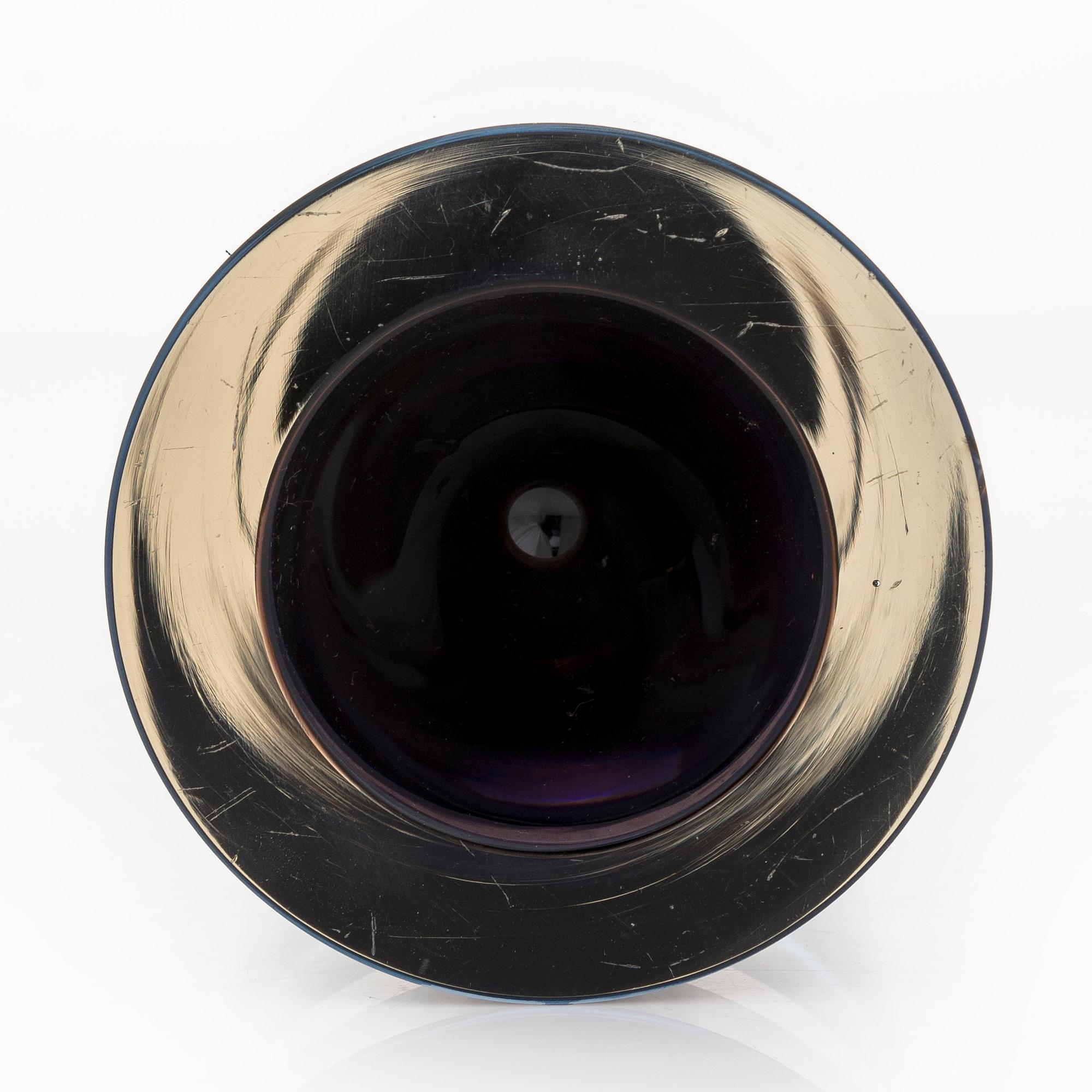 Tapio Wirkkala, 'Double-Headed' glass vase signed Tapio Wirkkala 3582.