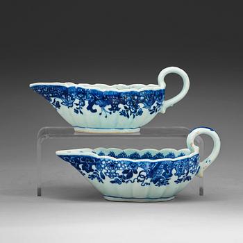 Two blue and white sauce boats, Qing dynasty, Qianlong (1736-95).