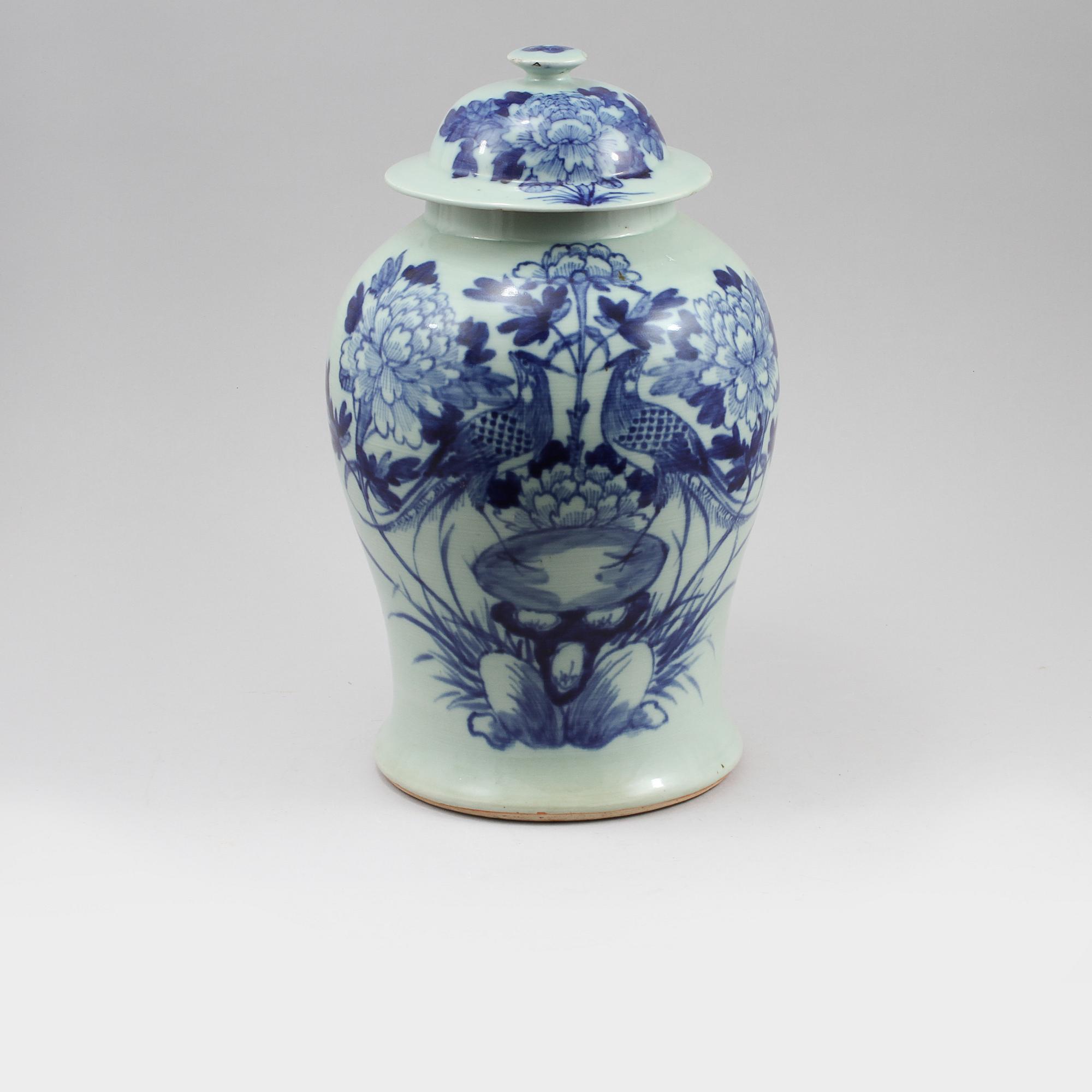URNA, porslin, Kina, 1800-tal.