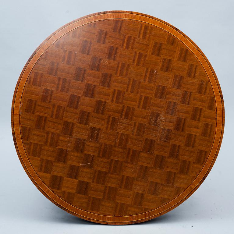 BORD, gustaviansk stil, 1900-talets senare hälft.