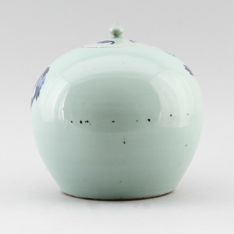 LOCKURNA, porslin, Kina, sannolikt 1800-tal.