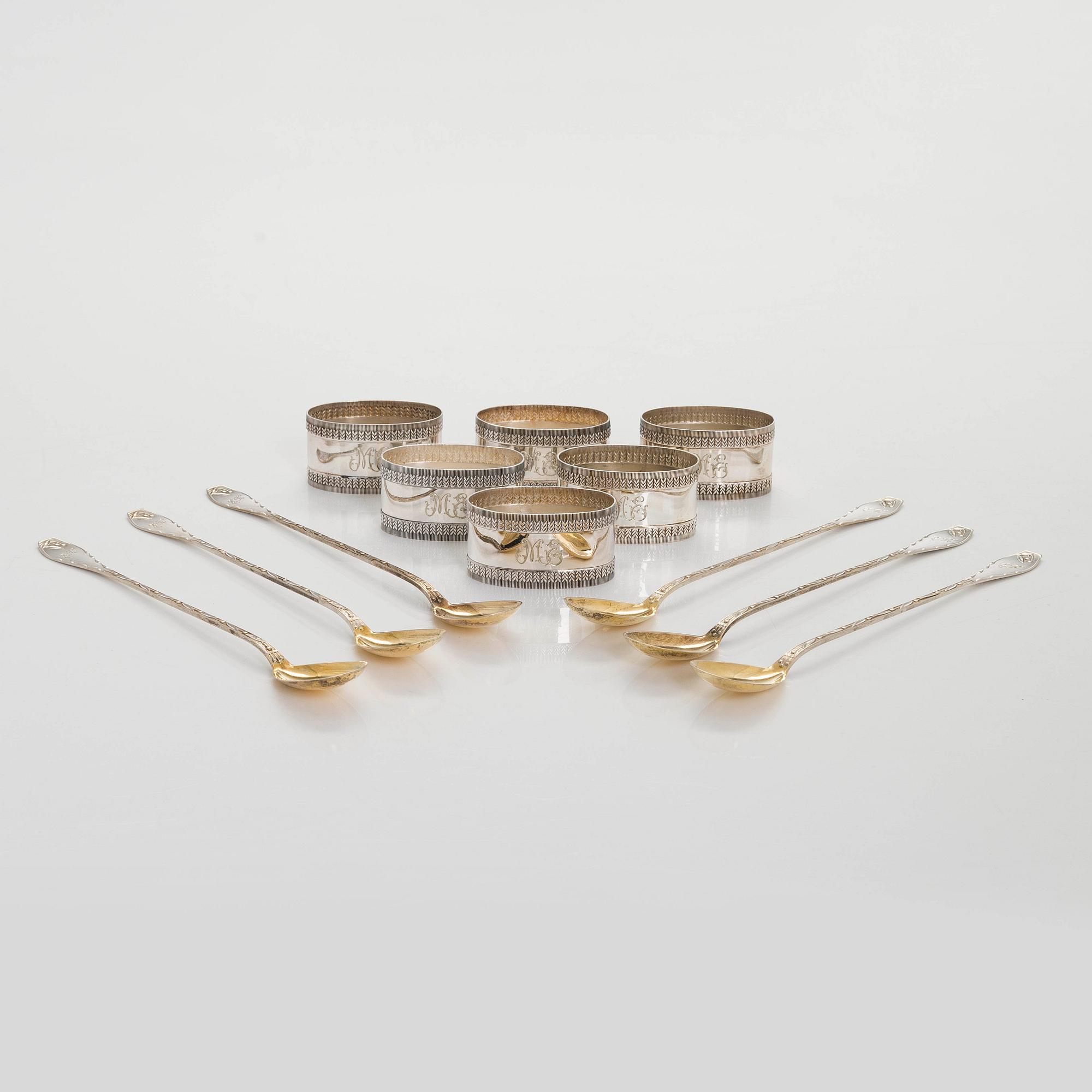 Lautasliinarenkaita 6 kpl, ja cocktaillusikoita, 6 kpl, hopeaa, kaiverrukset, yht. paino 183 g.
