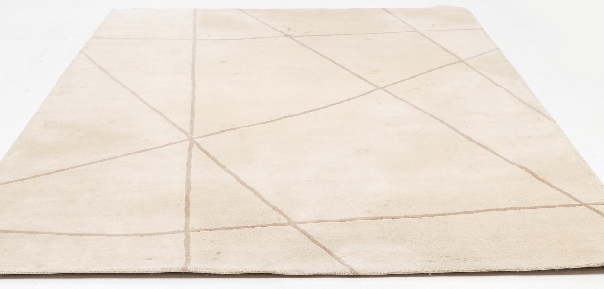 Matta, tuftad, Layered, "Scandi Collection", ca 347 x 246 cm.