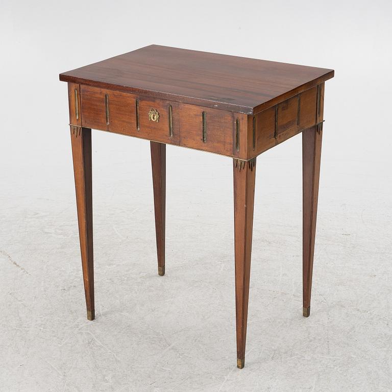 Sybord, sengustaviansk stil, omkring år 1900.