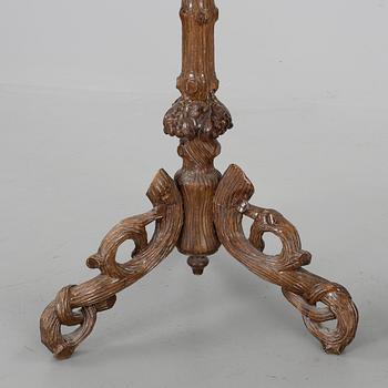 LAMPBORD/PELARBORD, nyrokoko, 1800-talets andra hälft.