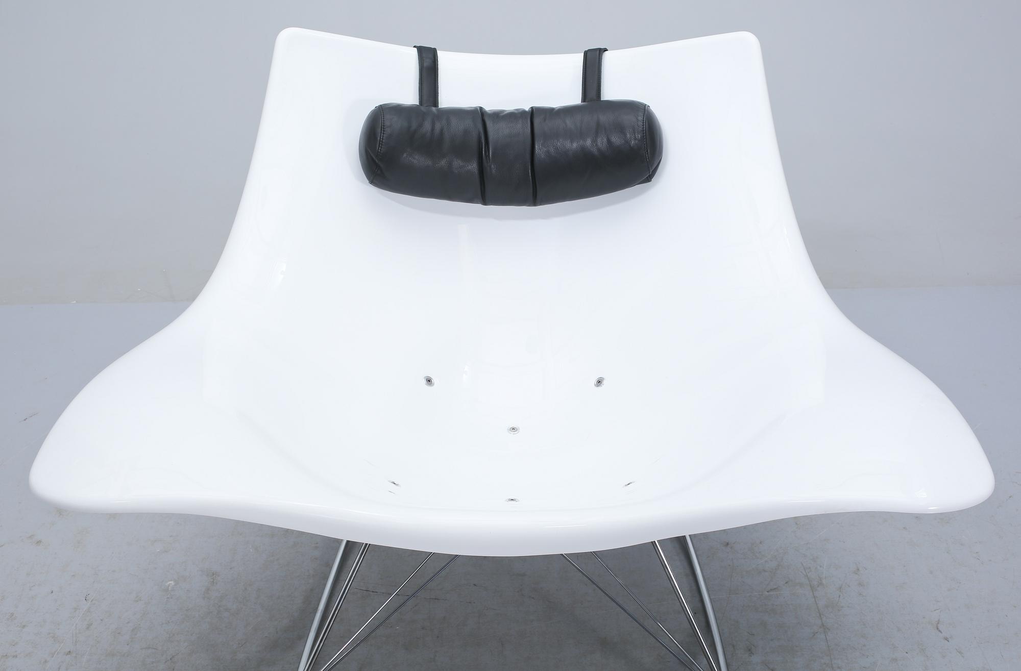 GUNGSTOL, "Stingray", Thomas Pedersen,  Frederica, modellen formgiven 2002.