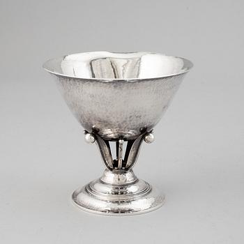 JOHAN ROHDE, a model 17A sterling silver bowl, Georg Jensen, Denmark.