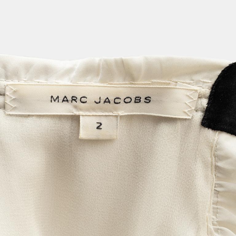 Marc Jacobs, a flounce top, size 2.