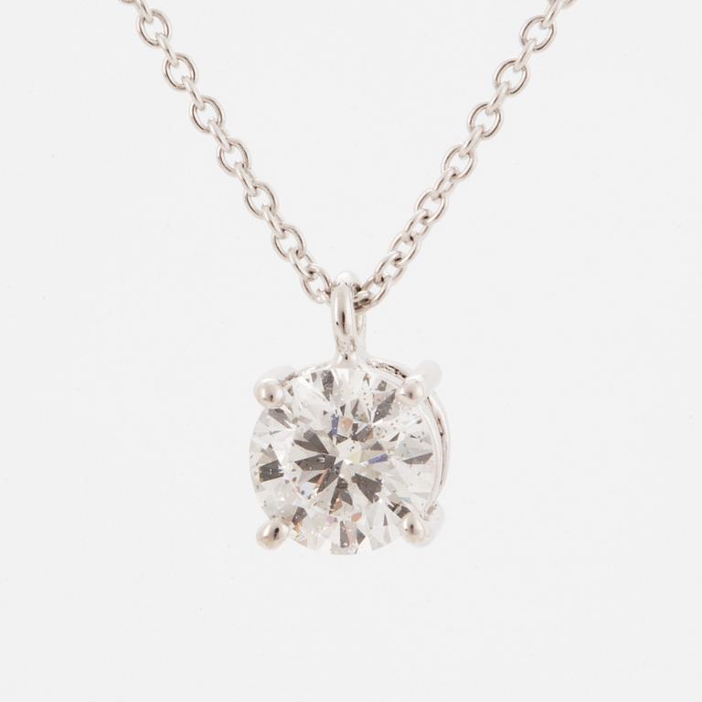 An 18K white gold necklace with a brilliant-cut diamond ca. 1.00 ct. With IGI certificate.