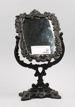 BORDSSPEGEL, gjutjärn, Nyrokoko, 1800-talets andra hälft.