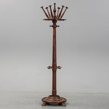 A stained pine clothes hanger, first half of the 20th century.