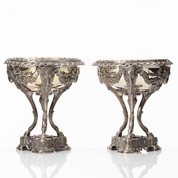 A pair of decorative silver bowls, Empire style, 20th Century.