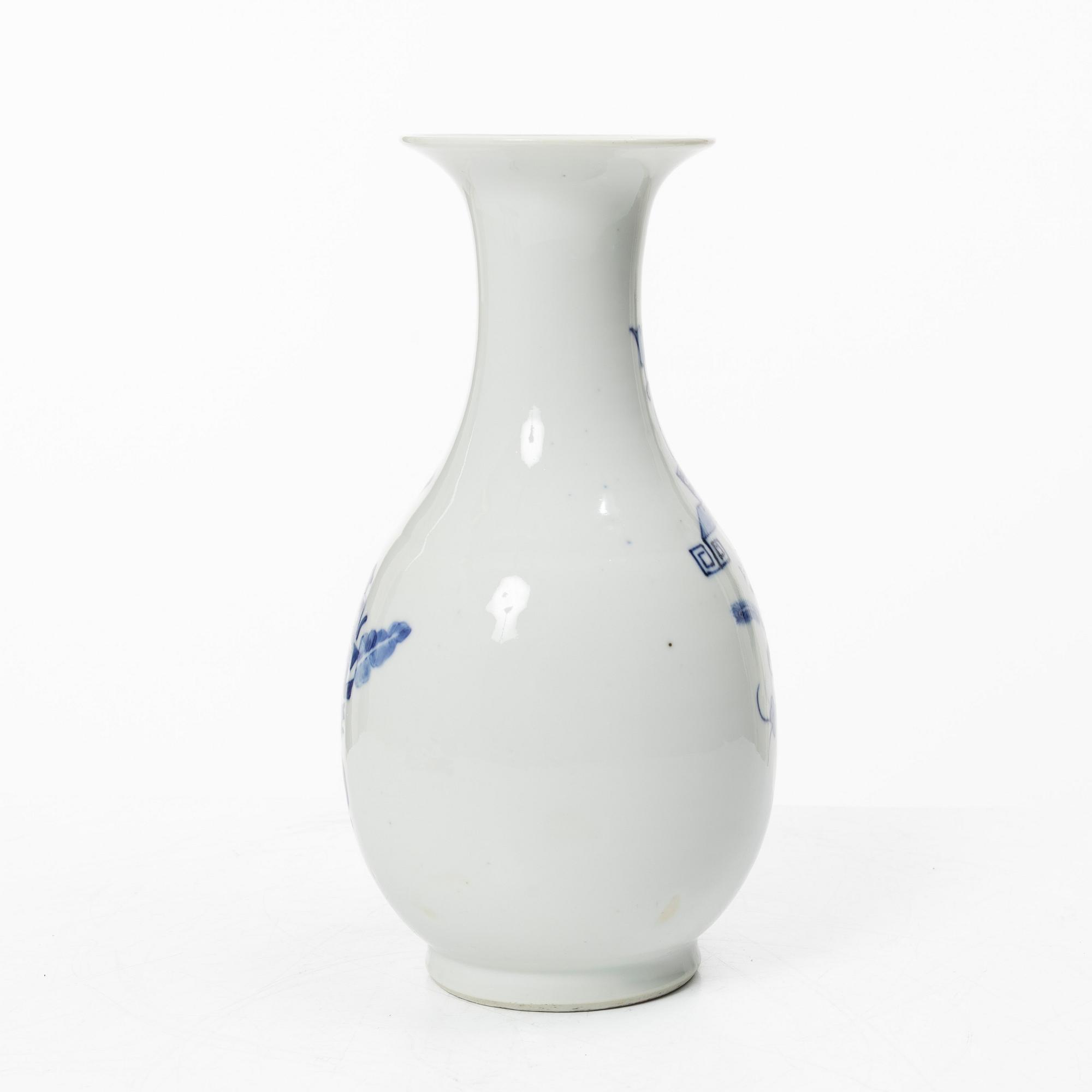 Vas, porslin, Kina, Qingdynastin, 1800-tal.