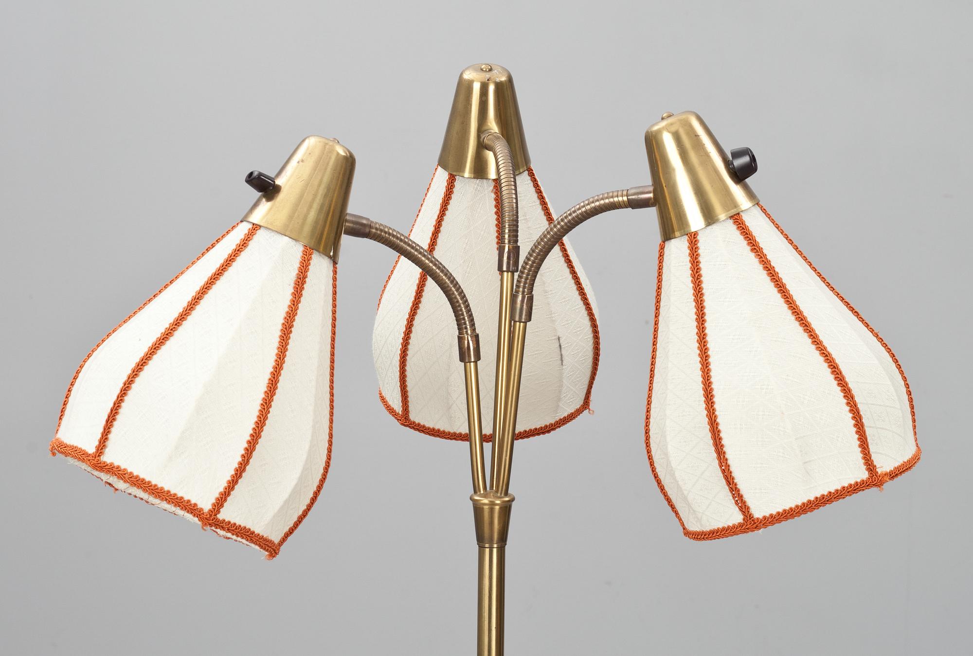 GOLVLAMPA, 1940-tal.