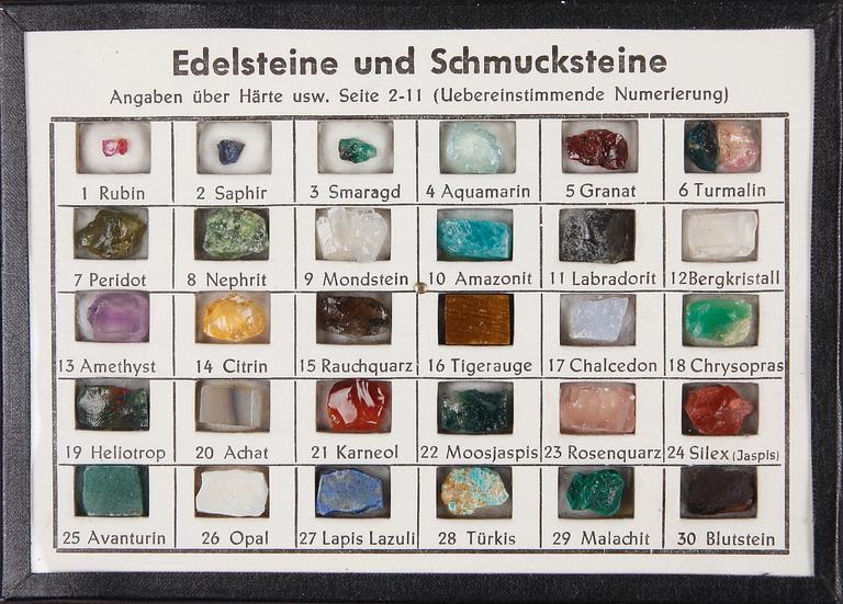 ÄDELSTENSPROVER, 30 st i häfte, "Edelsteine und Schmucksteine, kleine edelsteinkunde in taschenformat", Tyskland runt 1900-talets mitt.