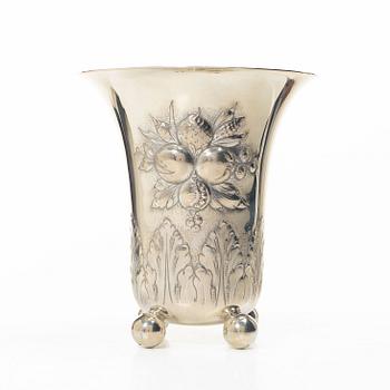 Ragnar Ericson, vase, silver, Baroque style, Malmö, 1942.