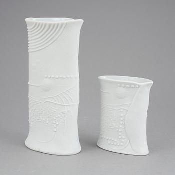 VASER, 2 st, stengods, "Terra" Bertil Vallien. Rörstrand.