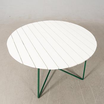 Arthur Lindqvist, garden group 6 parts, model 9A and model 2A, Grythyttan 20th century.