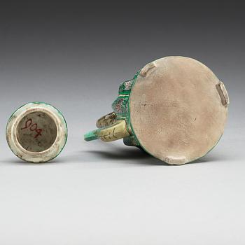VINKANNA med LOCK, biskviporslin. Qing dynastin, Kangxi (1662-1722).