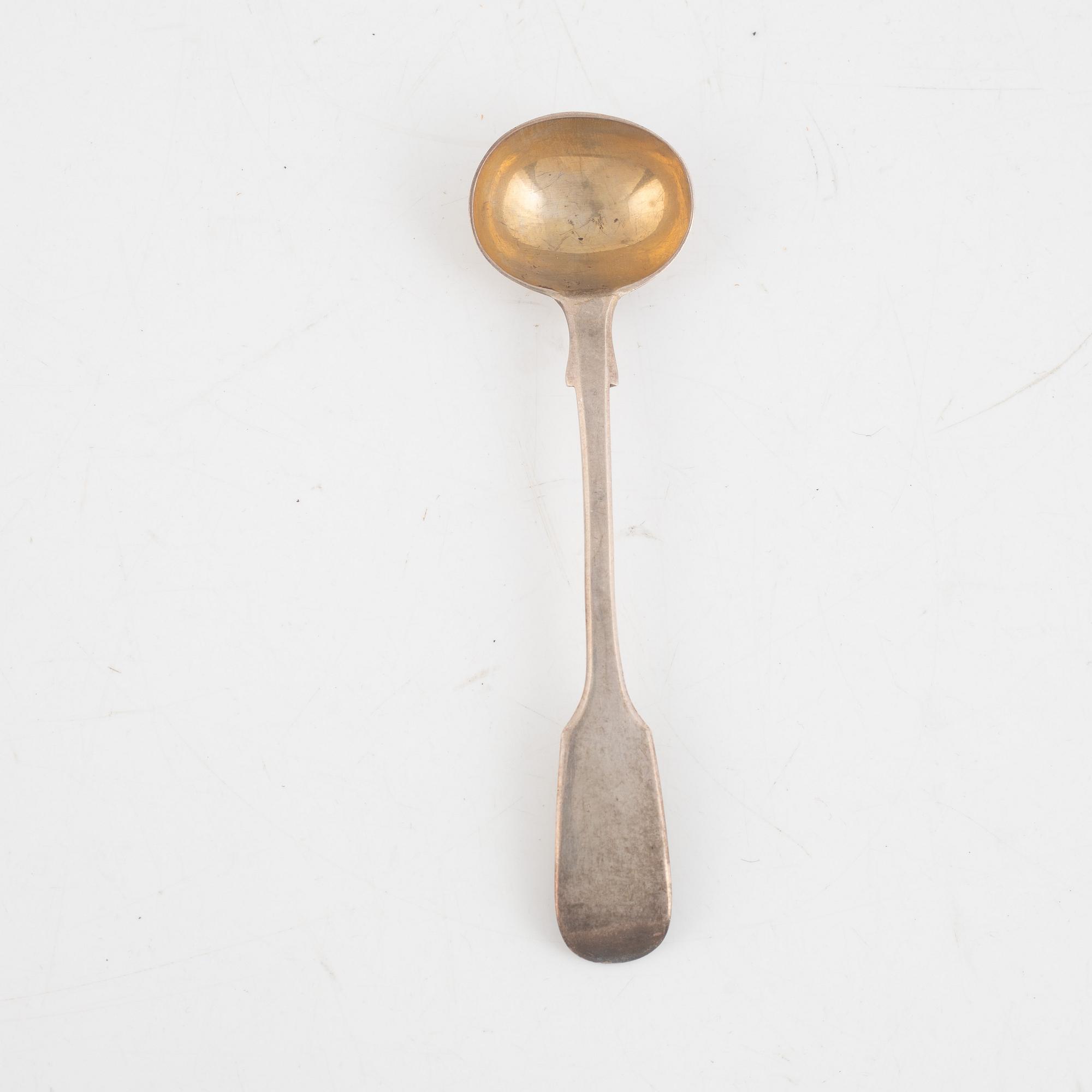 A set of silver spoons, including with marks of Thomas & William Chawner, London 1767 (16 pieces).