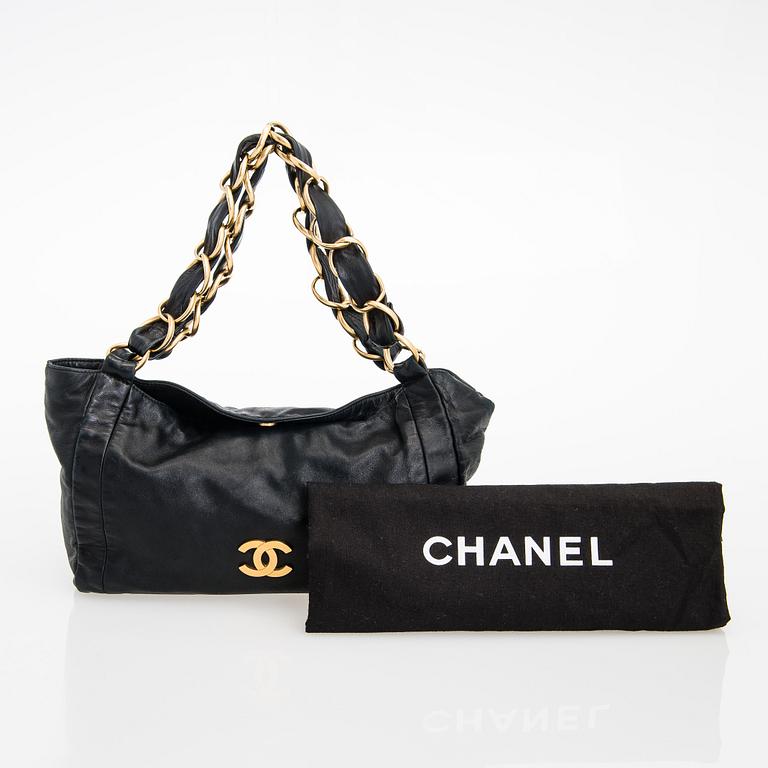 Chanel, an 'Olsen' hobo shoulder bag, 2002-2003.