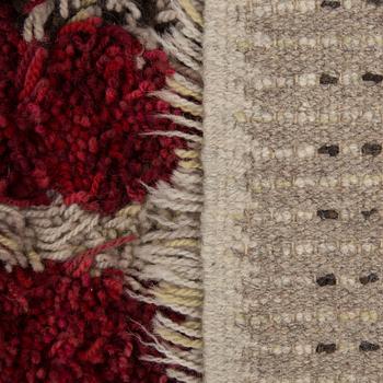 MATTA, rya, ca 228 x 148 cm, signerad SH, Sverige runt 1900-talets mitt.