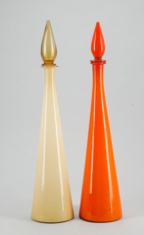 KARAFFER, 2 st, glas, Venini, Murano, 1900-talets andra hälft.