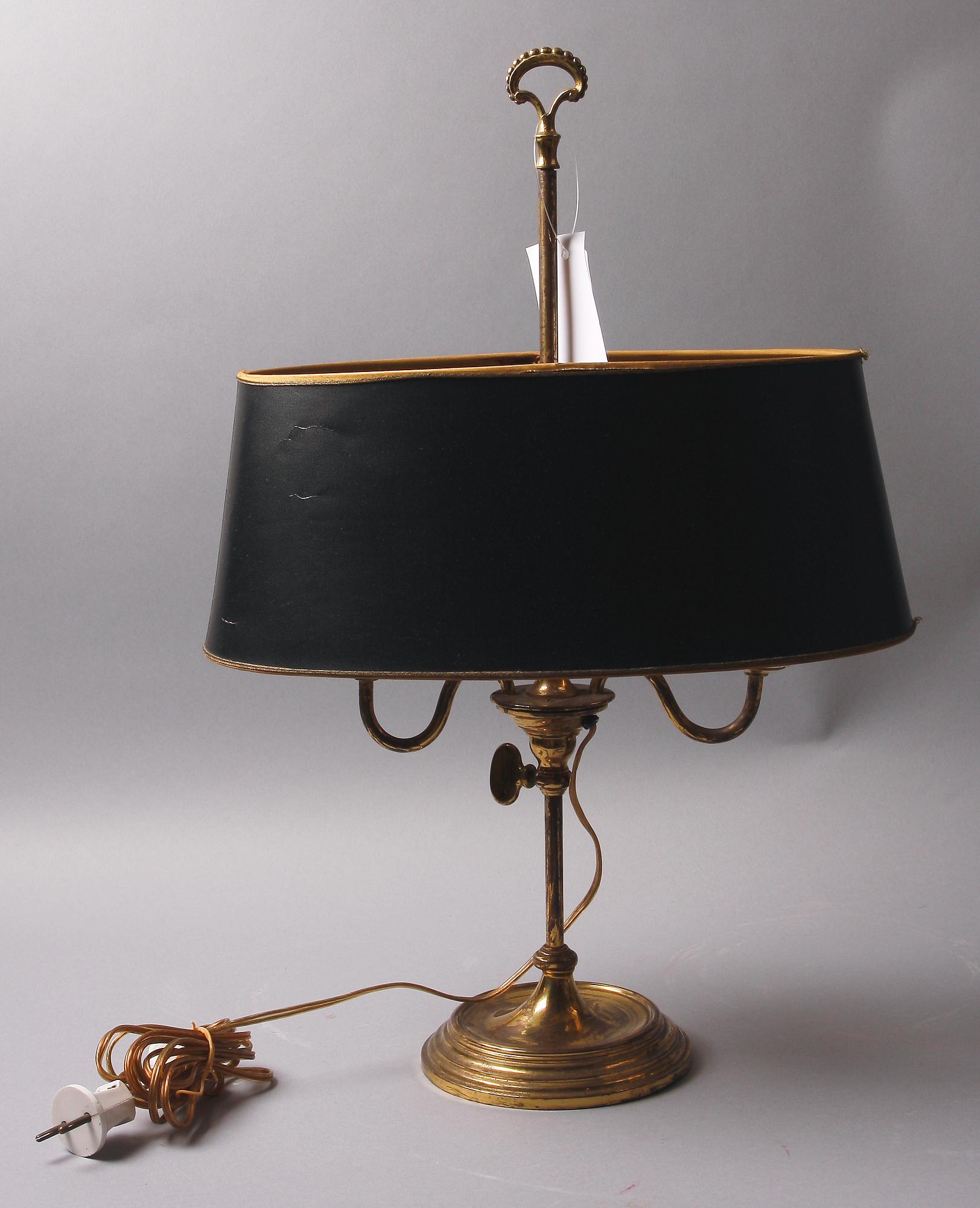 BOUILLOTTELAMPA, mässing. 1900-tal.