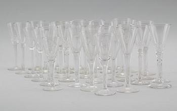 SNAPSGLAS, 33 st, olika modeller, 1900-talets första hälft.
