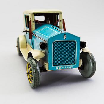 A tinplate limousine by Karl Bub, Germany, 1930s.