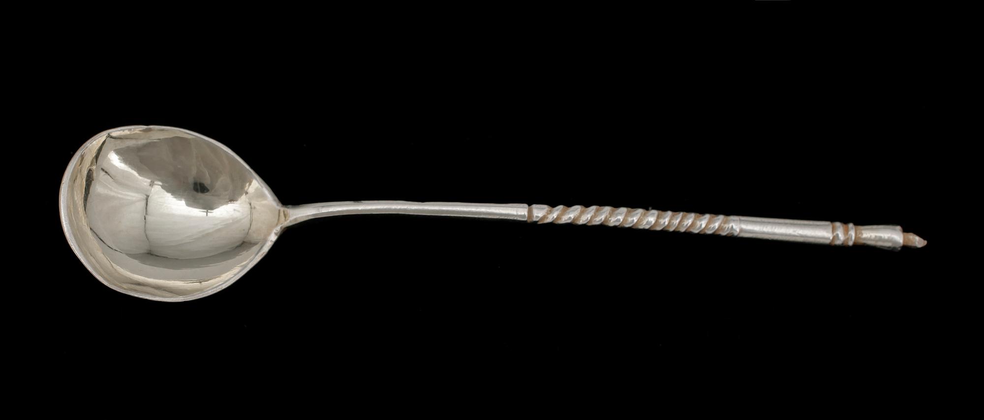 SKEDAR, 12 st, silver, Moskva, Ryssland 1881. Ca 152g.