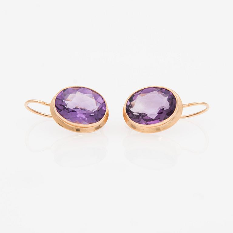 RING, ÖRHÄNGEN, HÄNGE, 14K guld, ametister. Finska stämplar 1960. Vikt totalt 19,6 g.